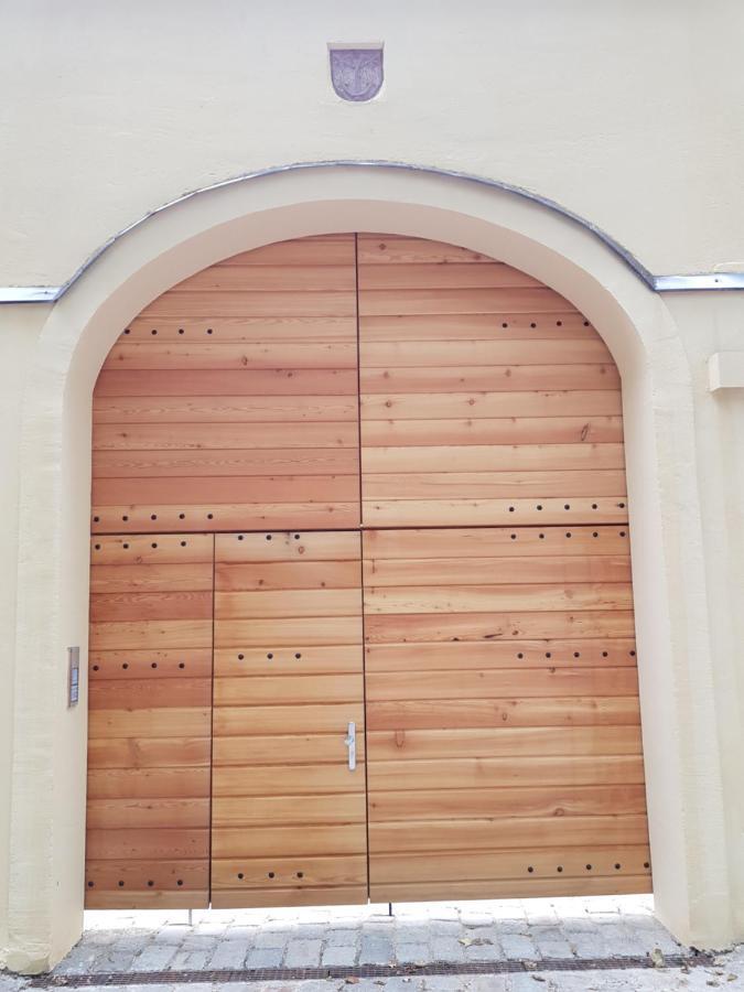 Stadthotel - Alte Gefaengnis Homestay Braunau am Inn